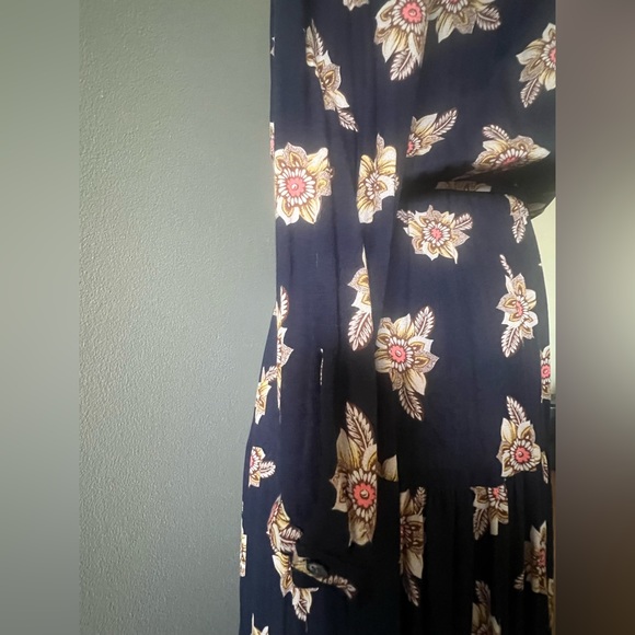 NWT Loft Floral Dress Navy Size ST - Picture 8 of 12